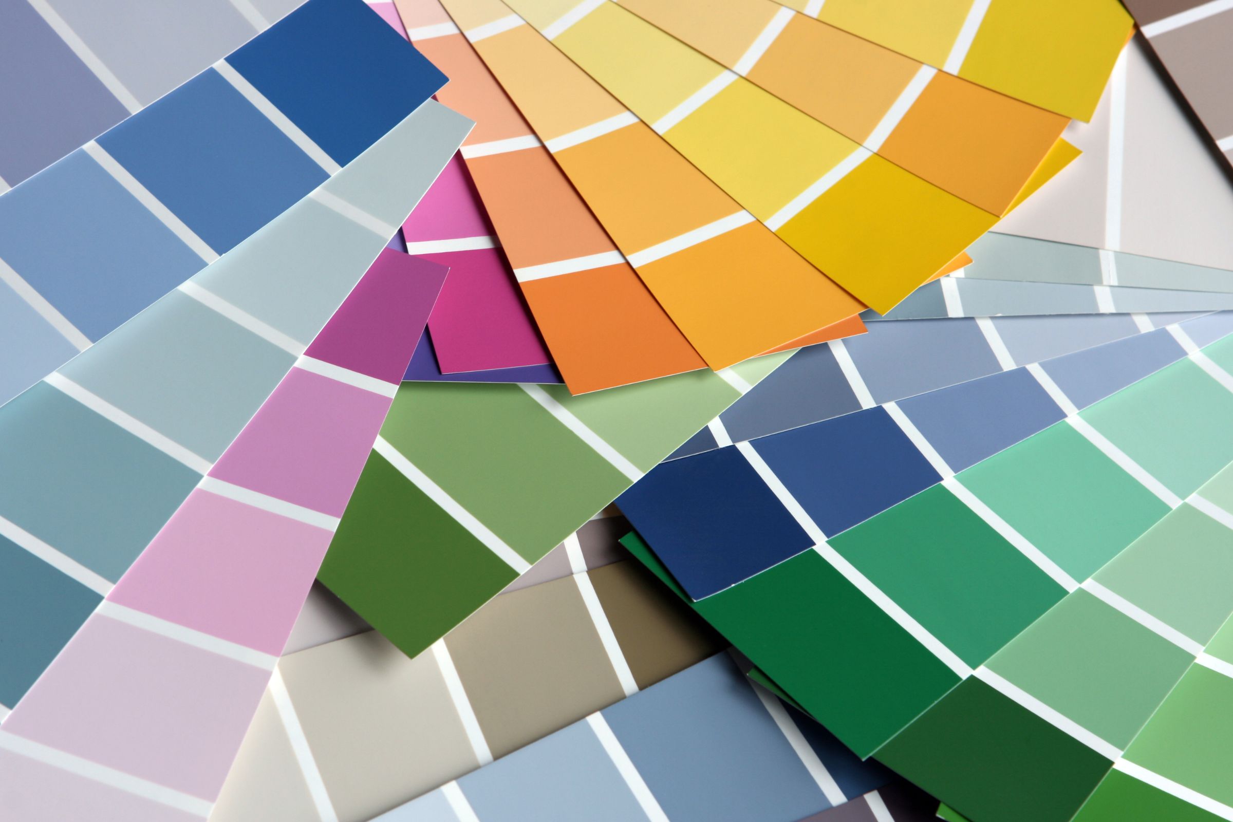 How to Choose the Right Colors for Your Home’s Exterior