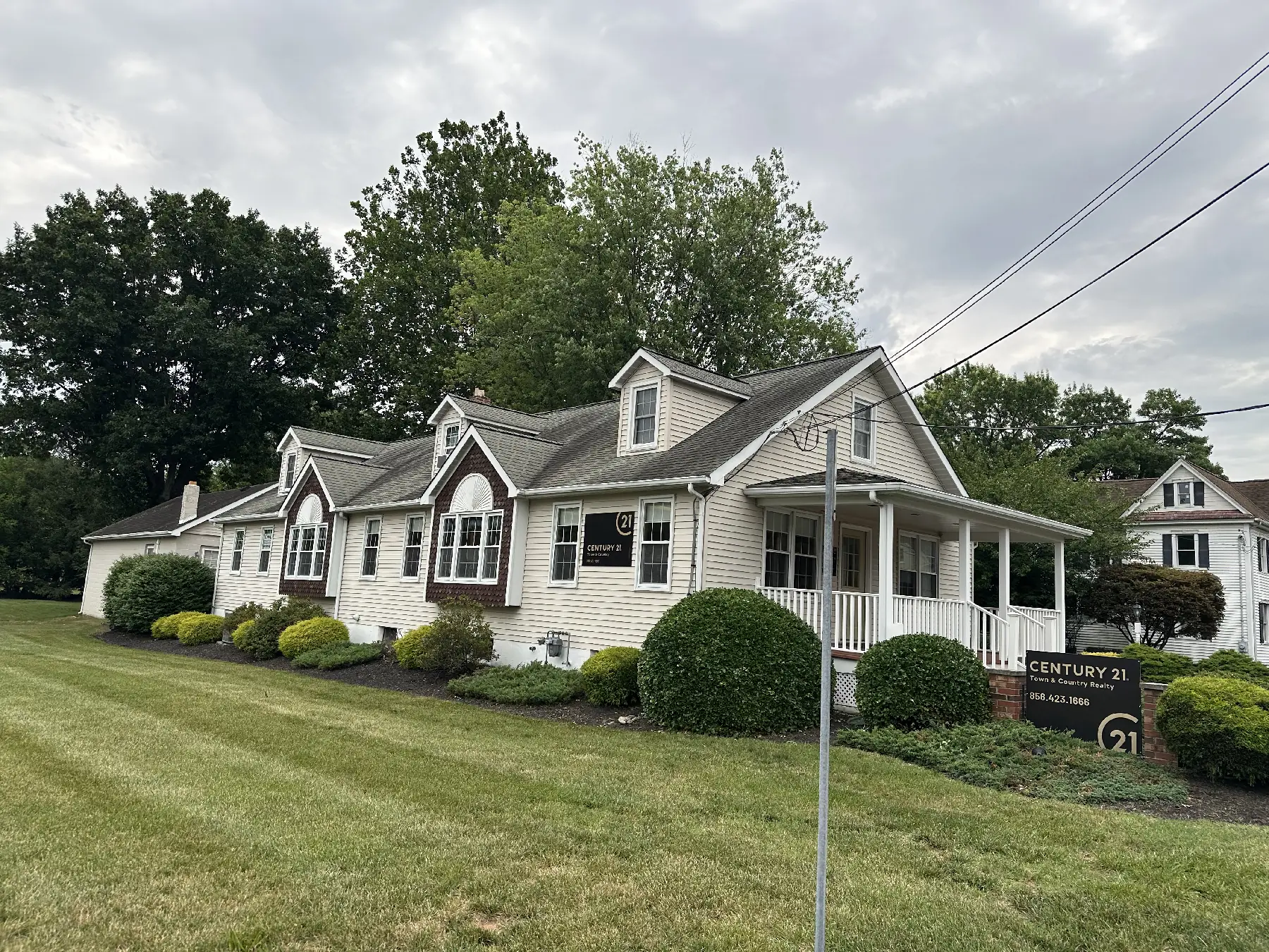 Replacing Algae-Streaked Shingles with Algae-Resistant Roofing